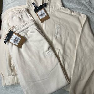 North Face Gardenia White Tracksuit NWT